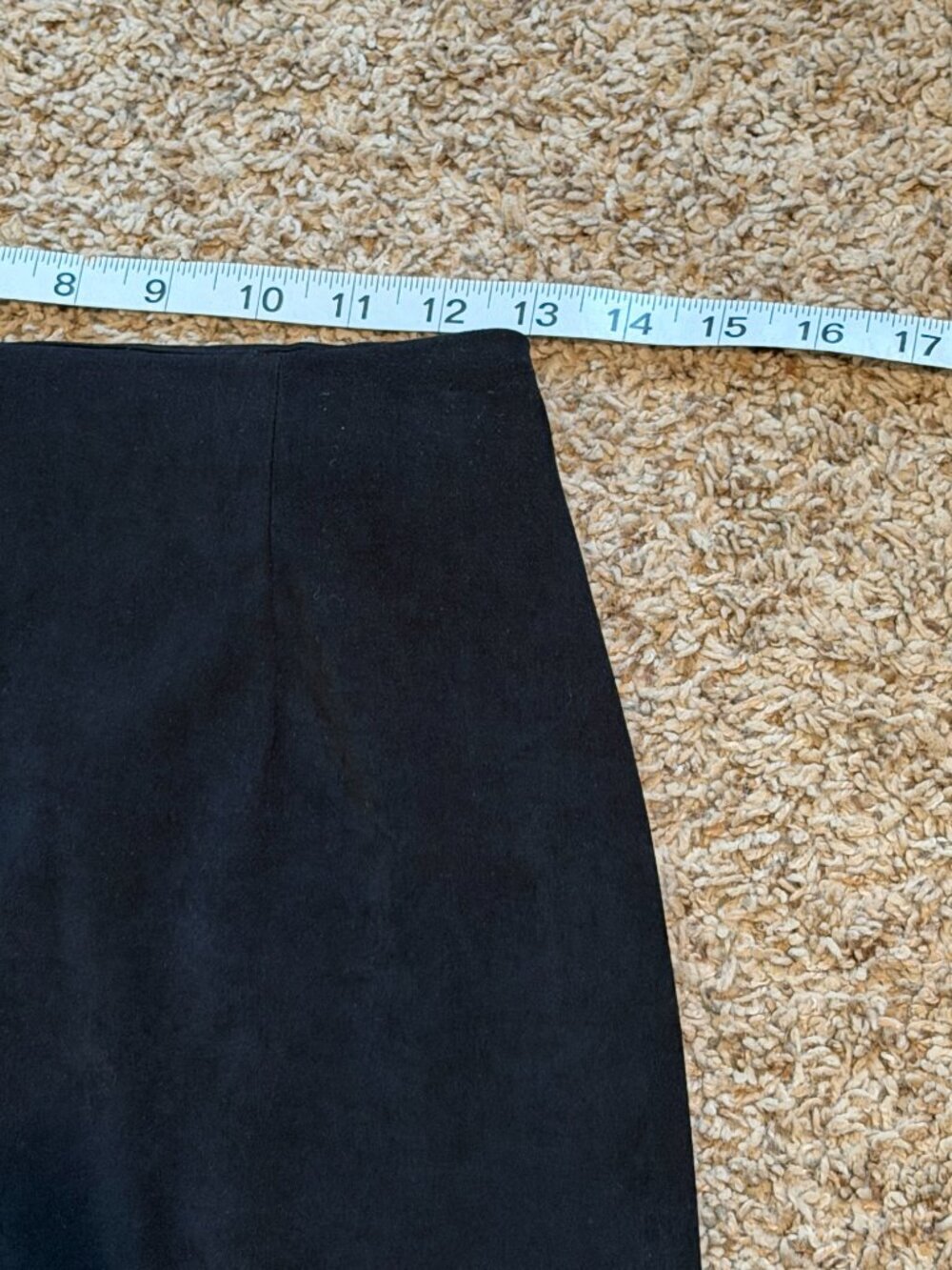Briggs New York Vintage Black Velvet Pencil Skirt - Size 4P Minimalist - Picture 14 of 14
